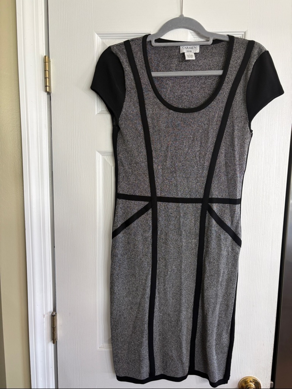 Carmen Marc Valvo Gray and Black Ponte Sheath Midi Dress